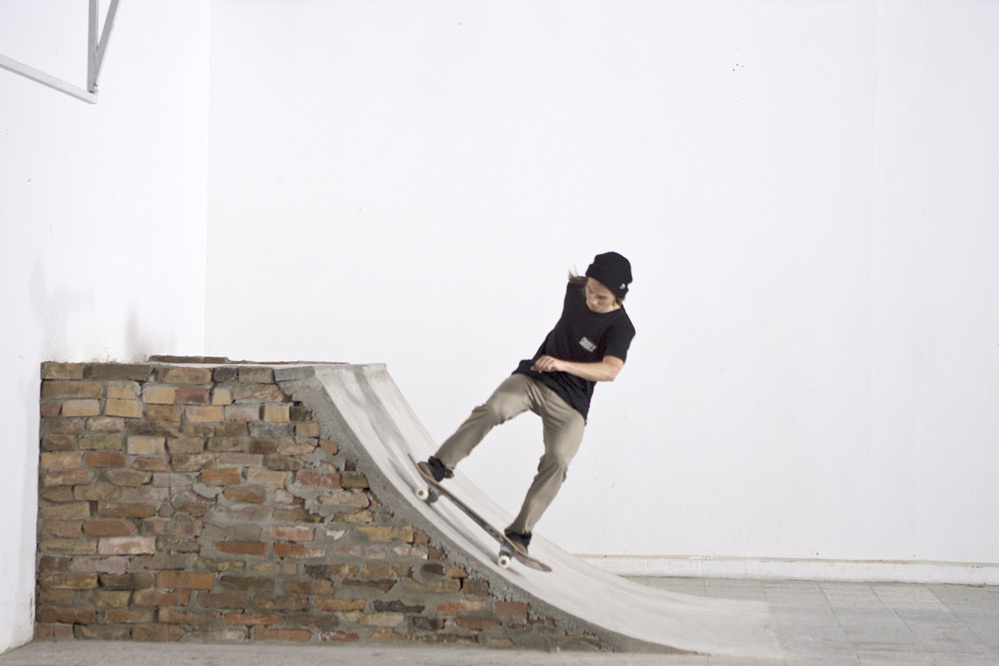 Skateboard Trick FS 50-50