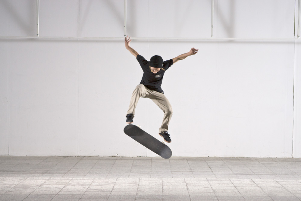 Skateboard Trick Switch Heelflip