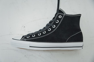 High-Top skate shoes