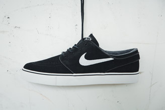 Low-Top skate shoes